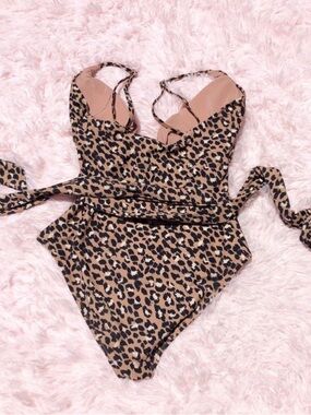 Leopard Print One-Piece Swimsuit - Tan & Black